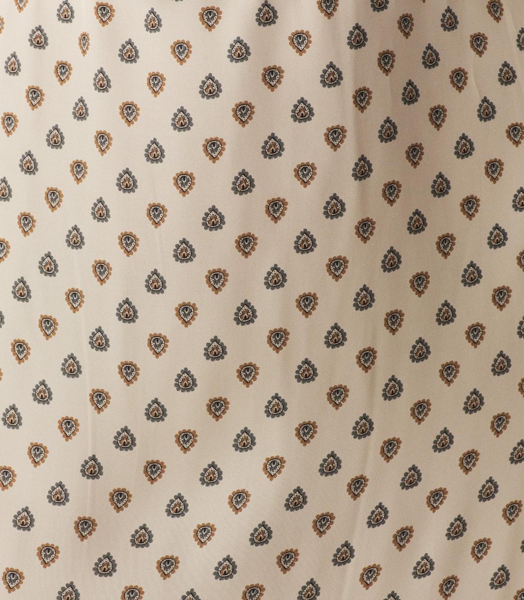 The Amorette Dress in Riviera Foulard by Doen epitomizes effortless elegance with its luxurious silk-viscose twill construction. This sleeveless column silhouette features a refined bateau neckline, adjustable shoulder ties, and a functional waist seam that defines the figure while allowing comfortable movement. A center back slit provides practical ease without compromising sophistication. 