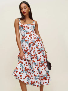 The Balia Linen Dress in Strawberry Jam by Reformation offers a refined blend of comfort and style with its lightweight linen fabric, ideal for warm weather. Expertly designed with back smocking, it ensures a flexible fit while adjustable straps provide personalized comfort. The scoop neckline adds a flattering touch, and the dress is fully lined for a smooth feel. Practical side pockets enhance functionality without compromising elegance, making this piece a versatile staple for any sophisticated wardrobe.