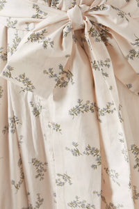 Defined by a fit-and-flare silhouette, the Adaline dress is finished with voluminous puffed sleeved. Cut from crisp cotton, the elegant silhouette features soft pleats throughout the top, a self-tie waist and pockets for keeping a lip gloss and card holder.