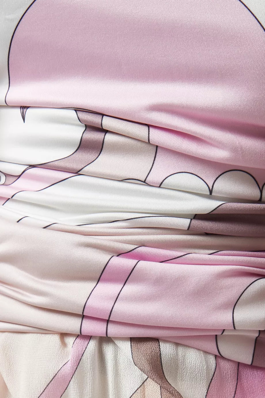 The Mode Maxi Dress by Cin Cin embodies timeless elegance with its captivating print and fluid silhouette. Designed with a ruched bodice and a refined strapless neckline, this dress offers a flattering fit that enhances your natural grace. Perfect for sophisticated occasions, it combines comfort and style to ensure you leave a lasting impression.