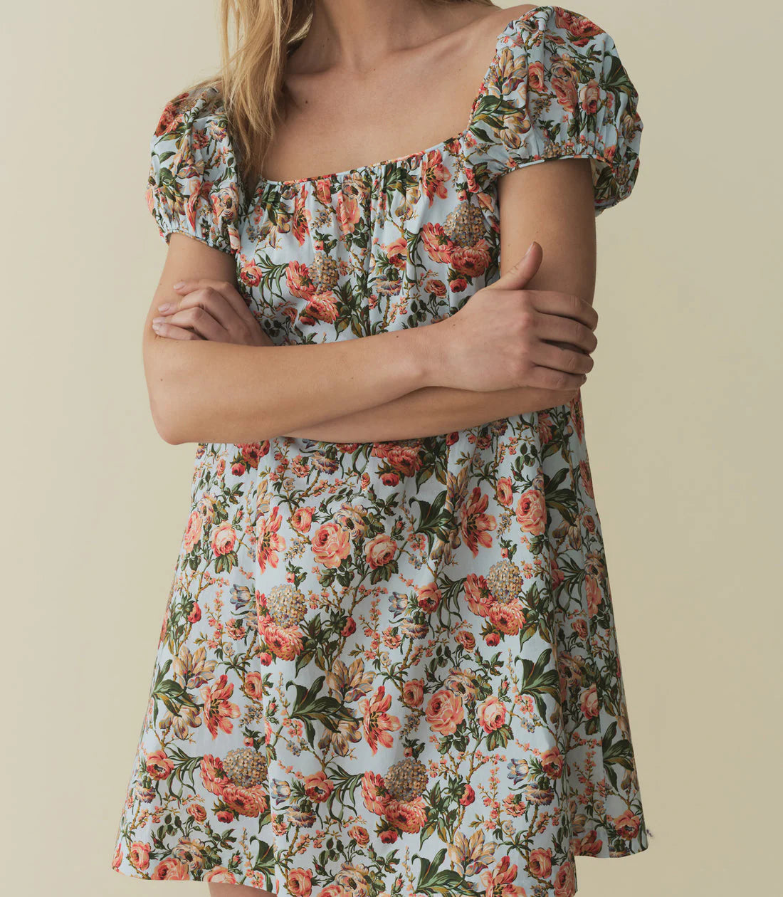 The Julie Cotton Mini Dress in Calico Garden by Doen combines lightweight cotton fabric with a delicate floral print for breathable comfort and timeless style. Its mini length and tailored fit offer a flattering silhouette suitable for warm days and casual outings, while the soft material ensures ease of movement. Ideal for those seeking an effortless yet refined look, this dress blends classic design with everyday practicality.