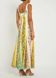 This sophisticated maxi dress from Farm Rio combines a linen-blend fabric with a delicate floral print and striking striped color-block panels. Featuring a flattering sweetheart neckline with a balconette-style bust, it offers an elegant silhouette. The concealed hook and zip fastening at the back ensures a seamless fit. Made from 55% linen and 45% viscose, this dress provides breathable comfort and graceful movement ideal for refined daytime or evening occasions.