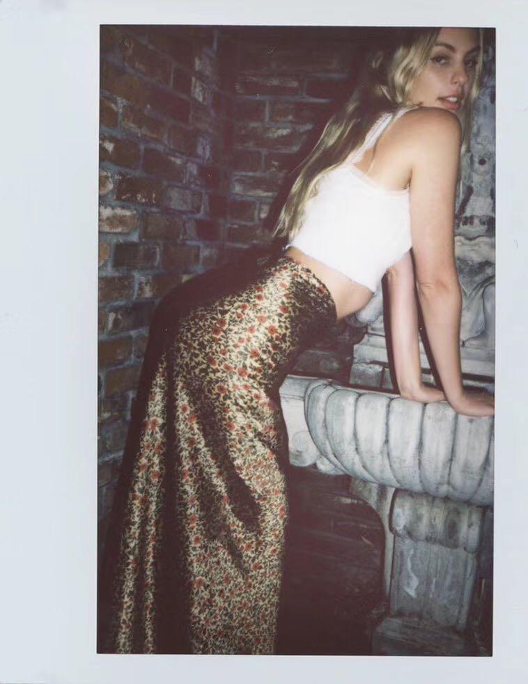 The Joni Skirt in Dahlia