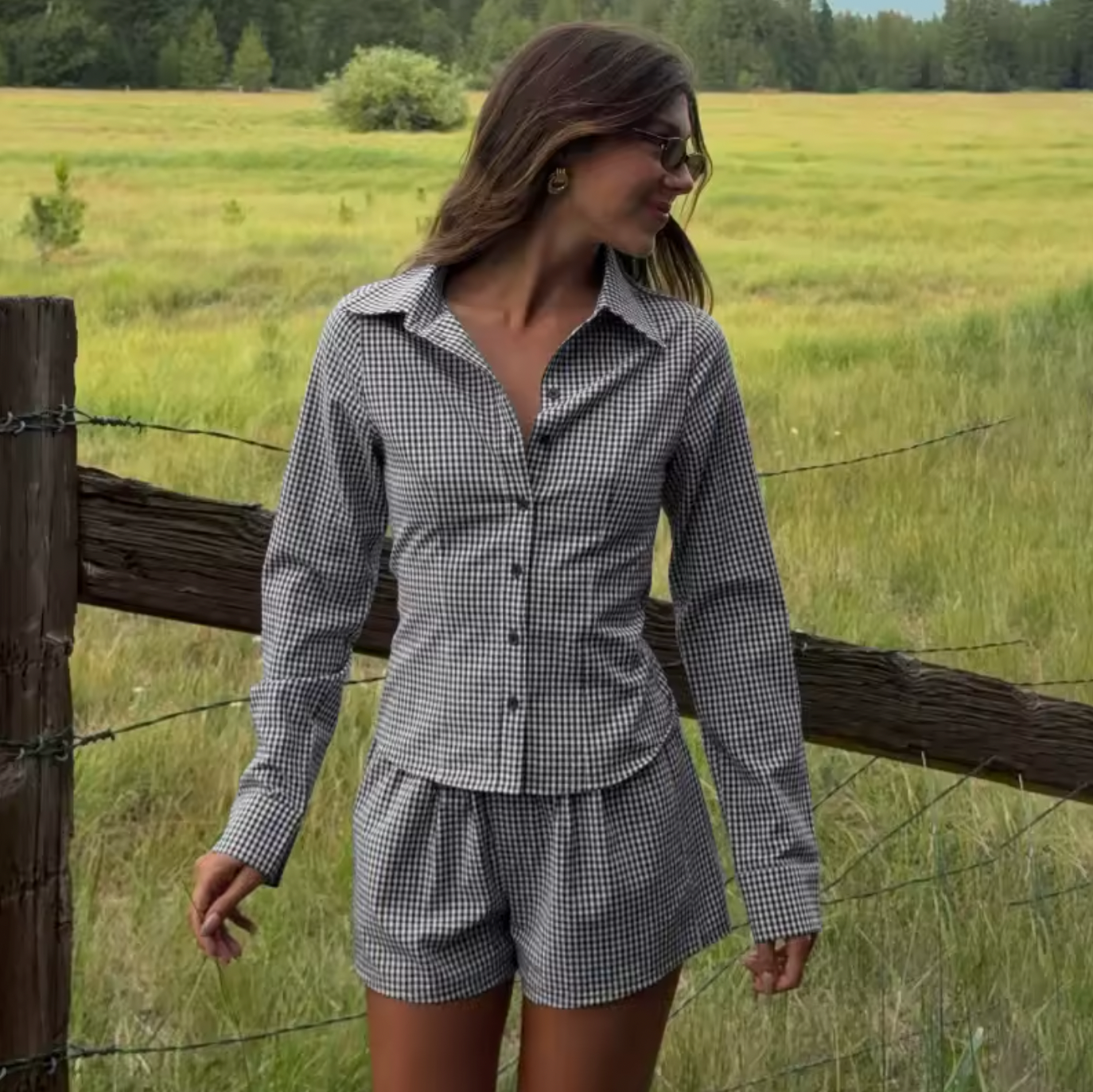 The Elodie Set combines effortless style with contemporary edge. This curated two-piece features a casual printed shirt paired with slim-fitting shorts, delivering a cohesive look rooted in retro streetwear aesthetics. Perfect for the modern commuter, the set balances vintage-inspired design with practical everyday wearability. The printed top adds visual interest while the tailored shorts provide a flattering silhouette.