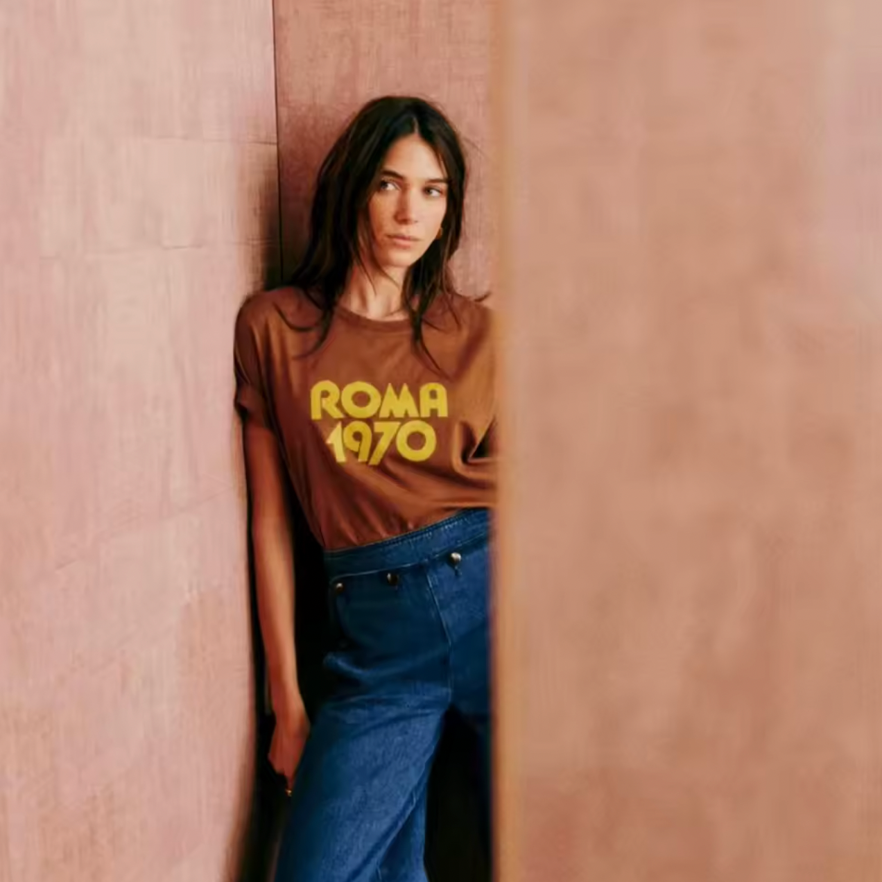 Elevate your casual wardrobe with the Roma 1970 Vintage T-Shirt—crafted from soft, breathable cotton for lasting comfort. Featuring a timeless brown hue and elegant letter-print design, this short-sleeve crewneck offers a relaxed fit that effortlessly blends vintage charm with modern sophistication. Ideal for women seeking understated style with a classic touch.