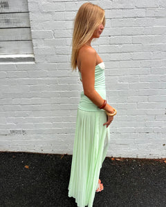 Elevate your wardrobe with the Nicolette Dress, expertly crafted for a refined silhouette and impeccable comfort. This dress combines elegant tailoring with high-quality materials, ensuring a polished look for both professional settings and special occasions. Its versatile design allows effortless styling, making it a timeless addition to any collection. Experience sophistication and confidence wherever you go with the Nicolette Dress.