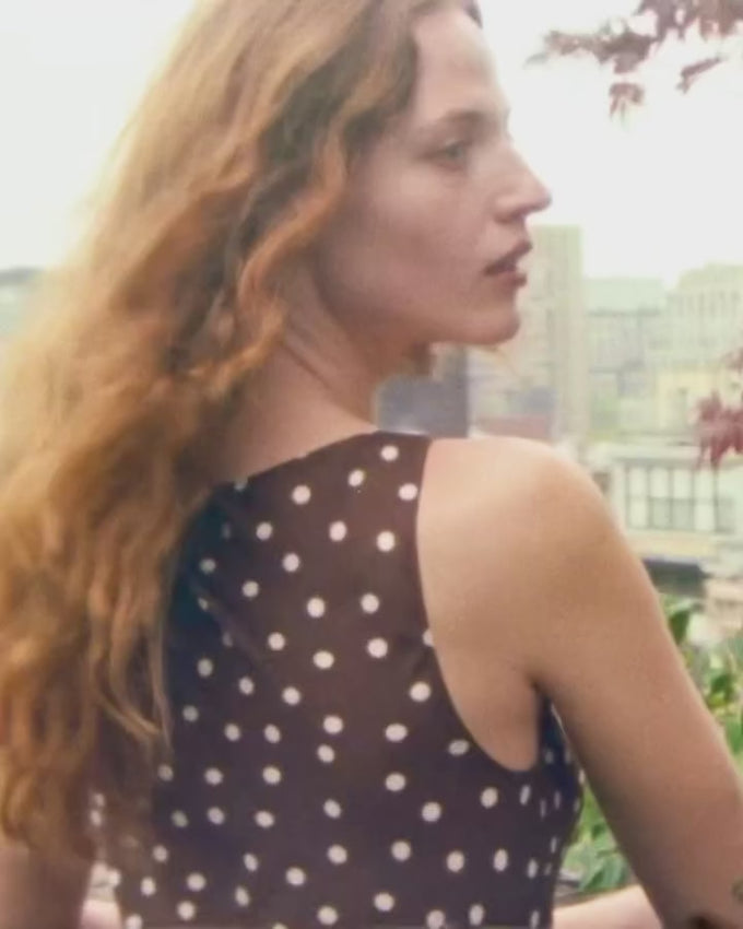 The Ellery is the dress that bridges elegance and ease. Its softly scooped neckline and godet-style skirt create fluid movement, while a fitted waist and hips deliver a flattering silhouette. Hitting between midi and maxi depending on your height, it channels 90s sophistication with modern simplicity. Throw it on and feel instantly like yourself—only better.